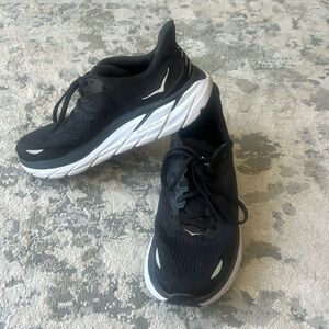 Hoka Clifton Women’s Size 8